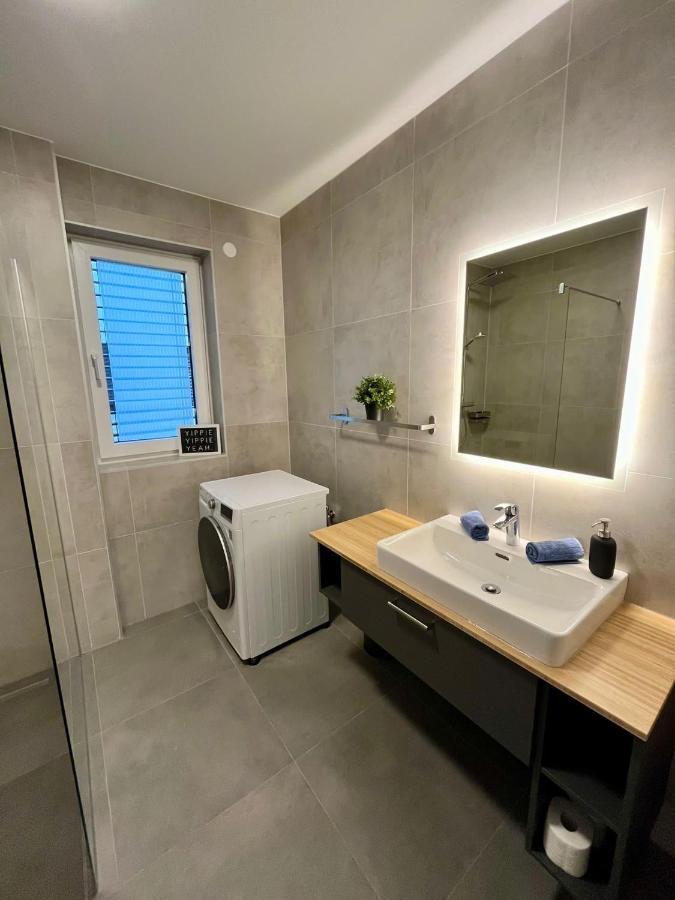 Ferienwohnung Mit Seeblick - Ossiacher See Gerlitzen Sattendorf Exterior foto